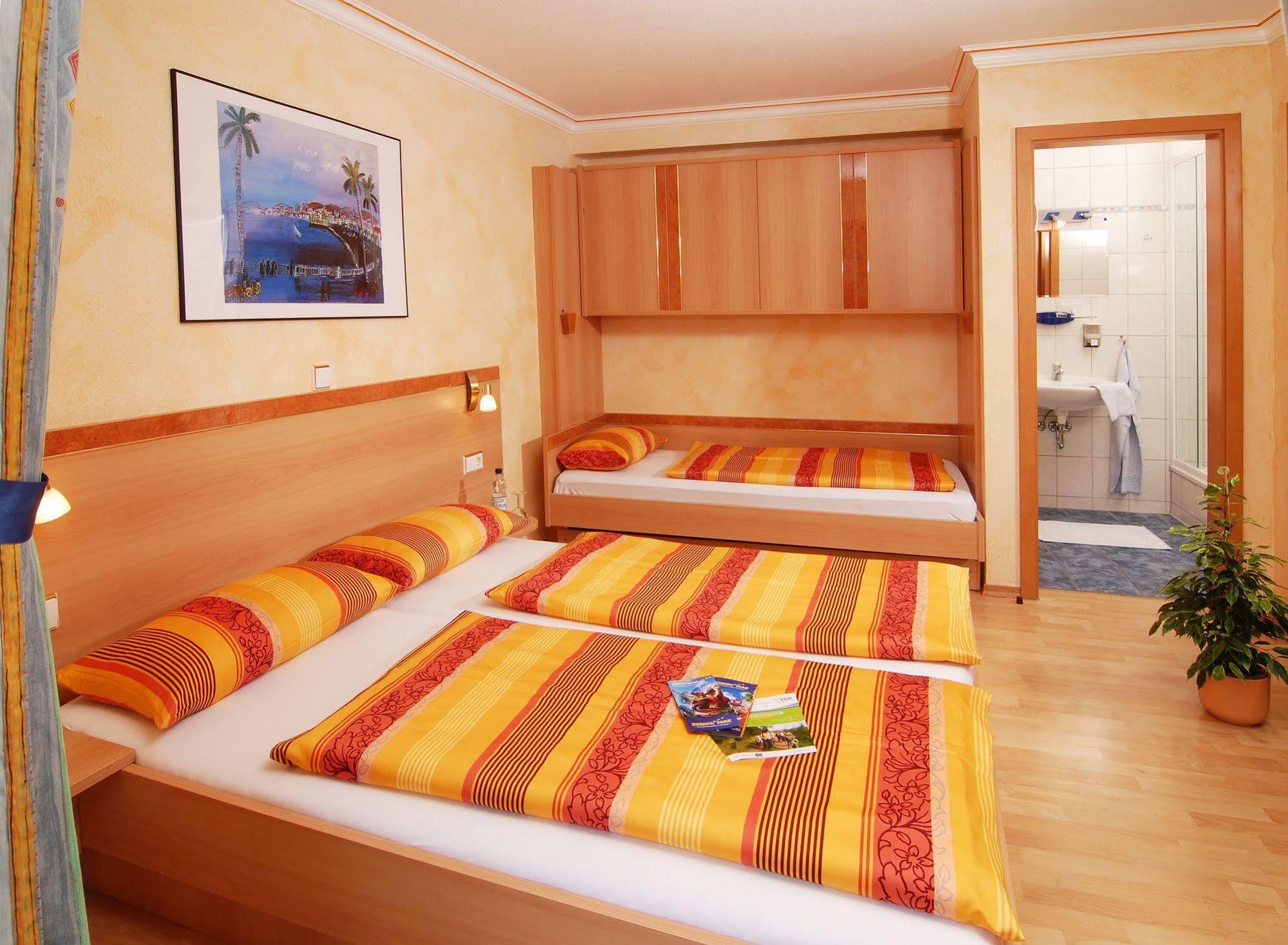 Park Hotel & Gaestehaus Rust Εξωτερικό φωτογραφία